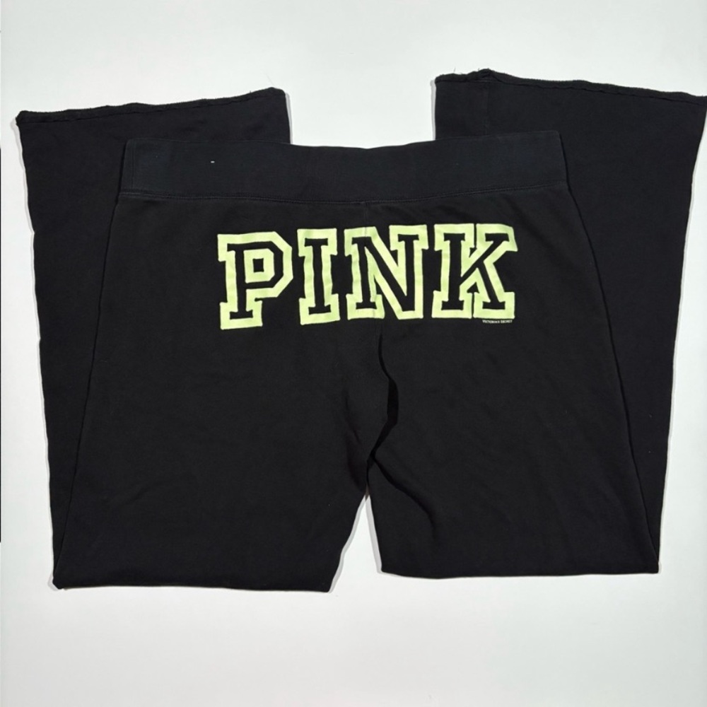 Y2K pink sweatpants - Picture 2 of 8